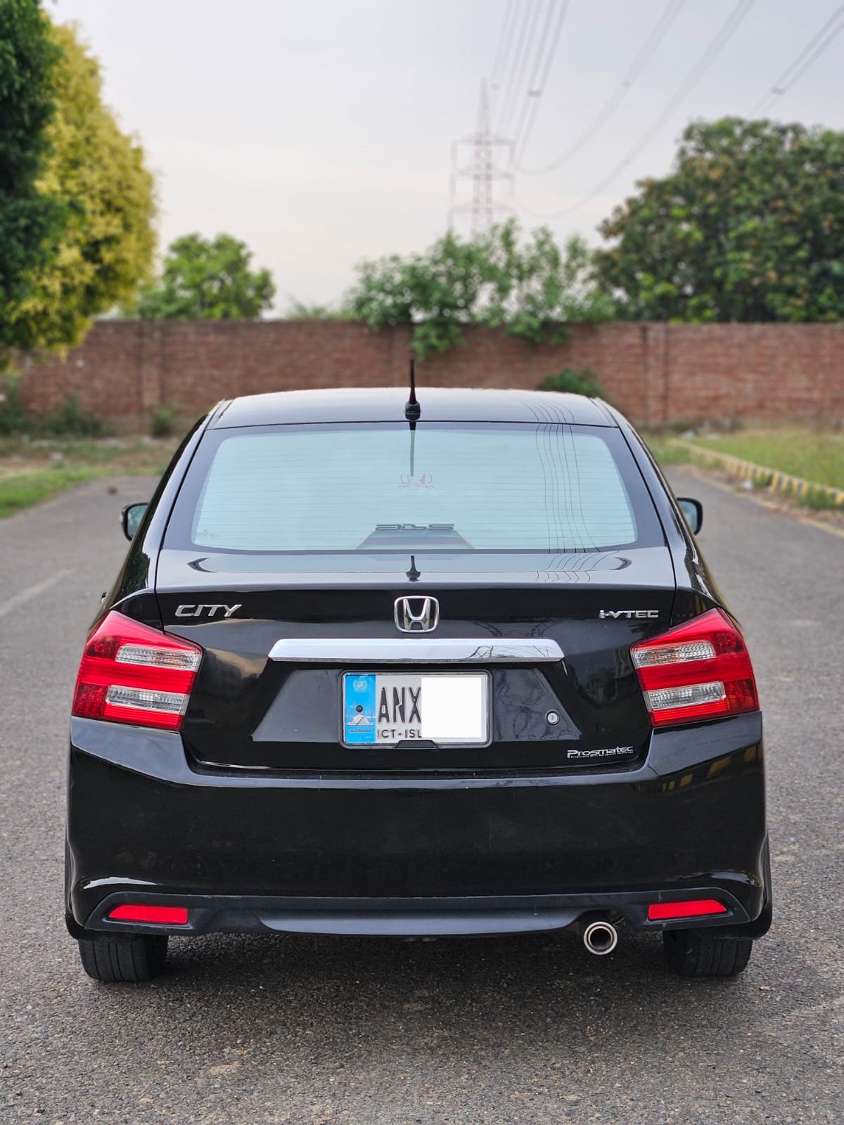 
								Honda City 1.3 i-VTEC full									