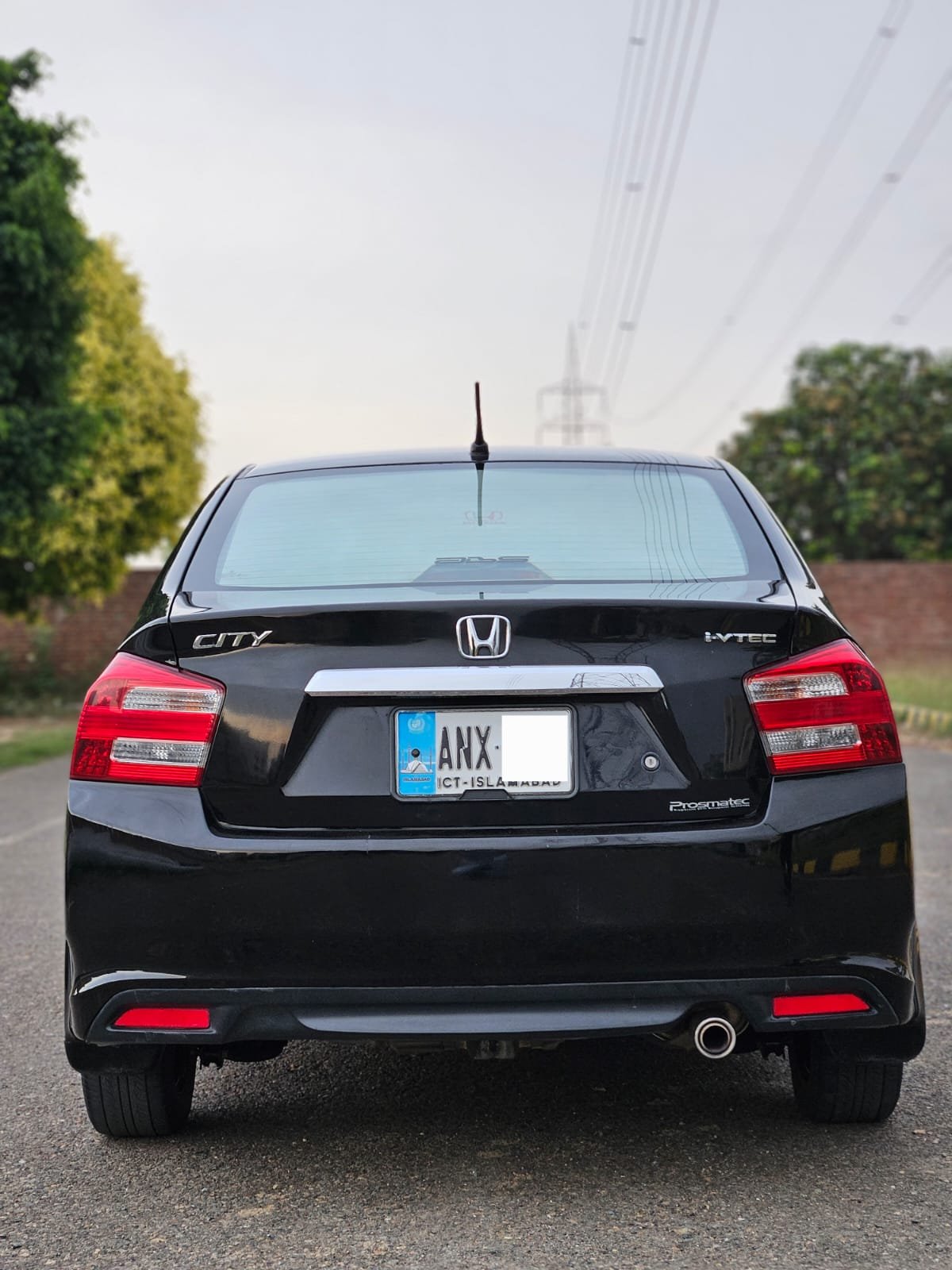 
								Honda City 1.3 i-VTEC full									
