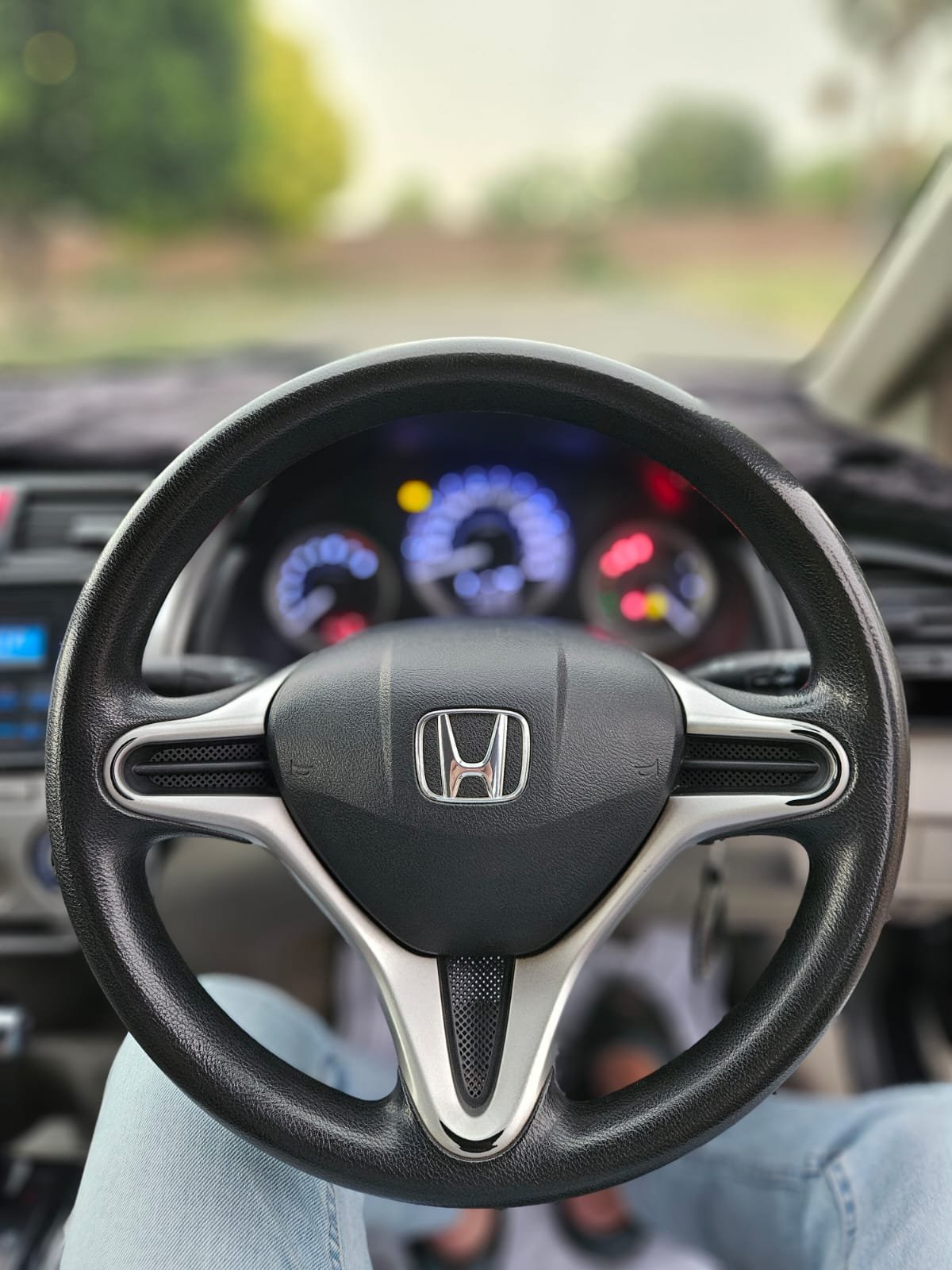 
								Honda City 1.3 i-VTEC full									
