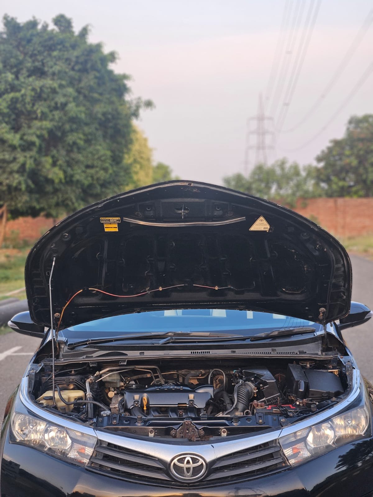
								Toyota Corolla XLI full									