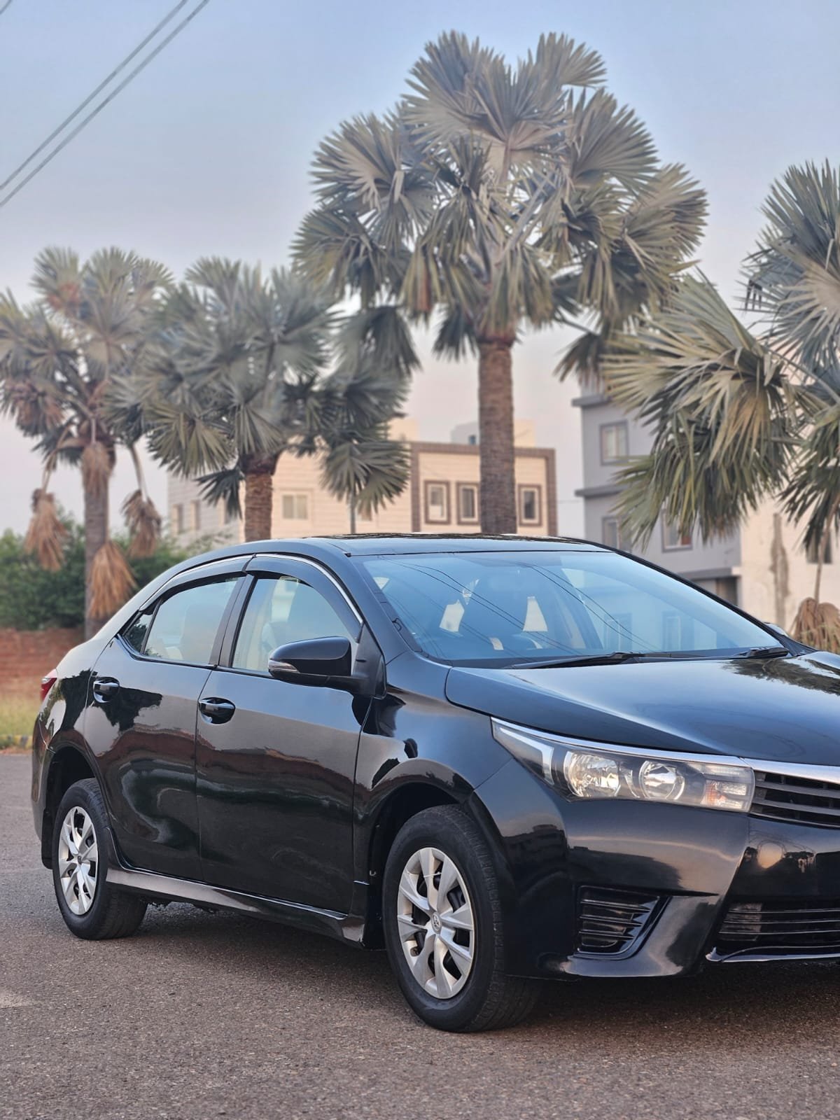 
								Toyota Corolla XLI full									