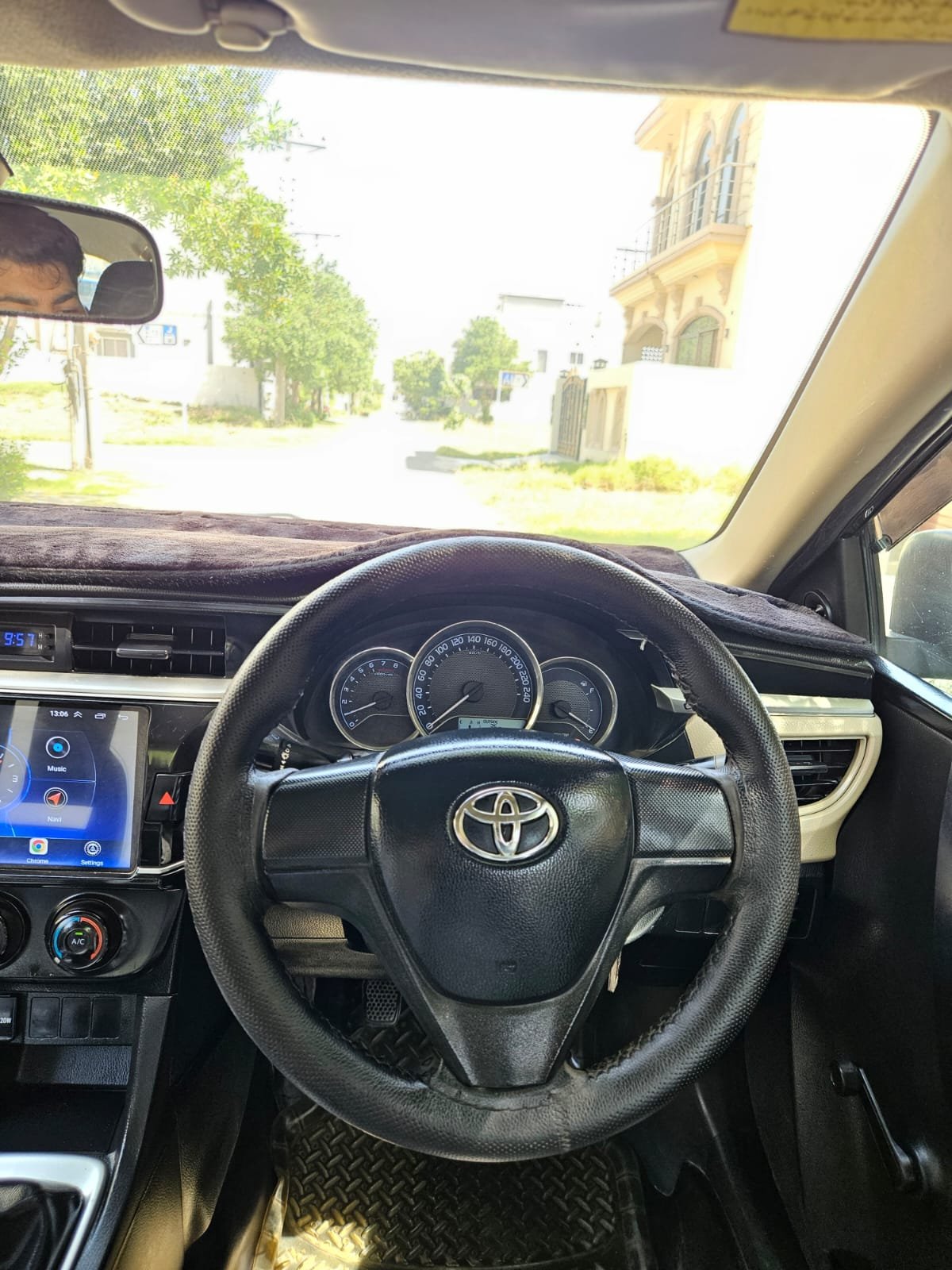 
								Toyota Corolla XLI full									